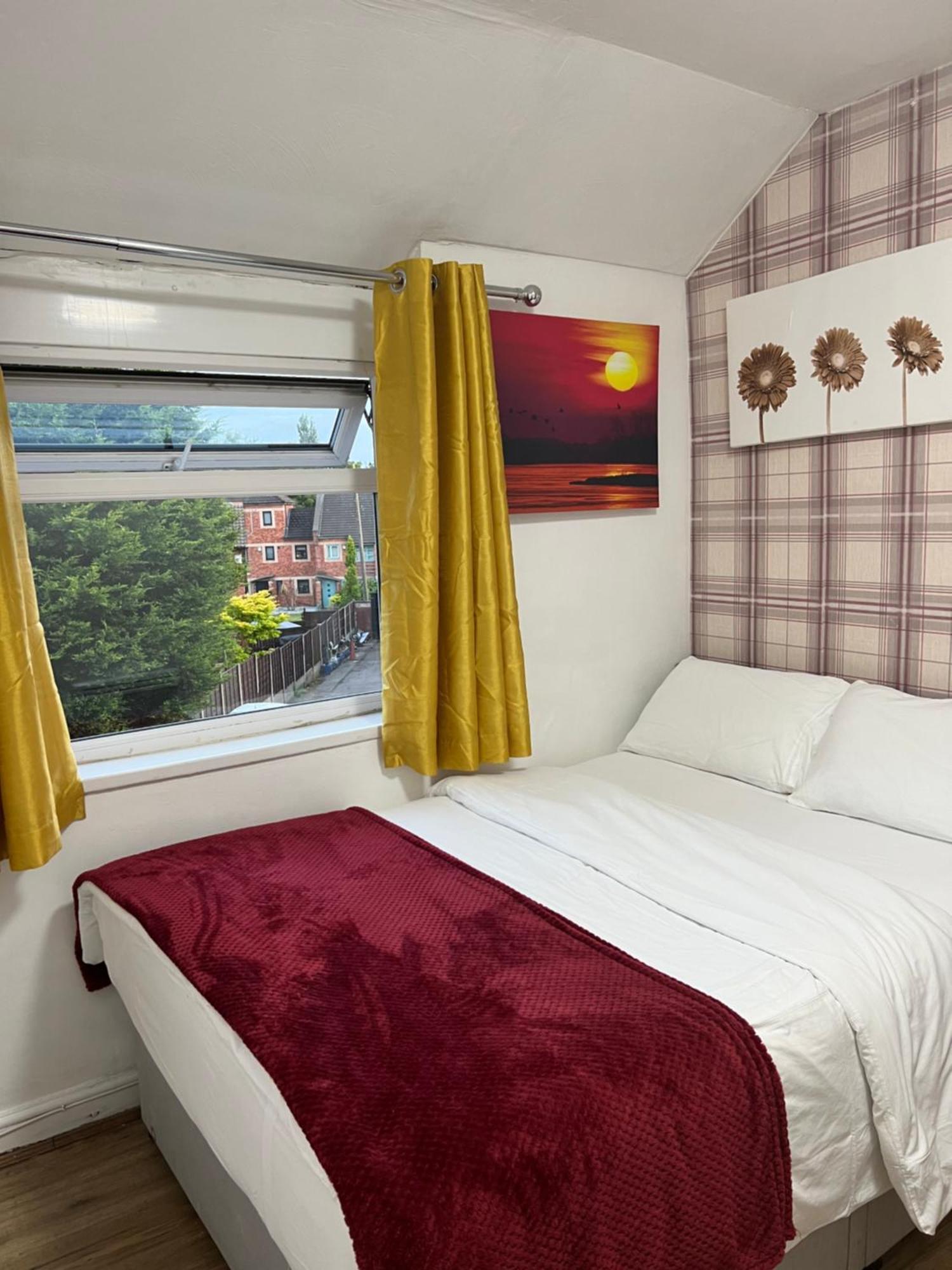 Rosewood Lodgings Special Offer For Student On Long Stay マンチェスター エクステリア 写真